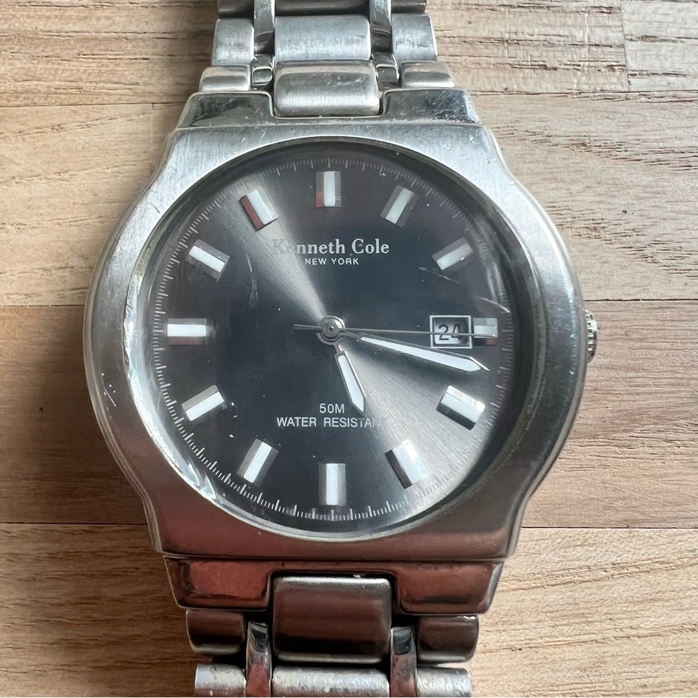 Kenneth Cole New York men’s stainless steel dress watch NEW BATTERY